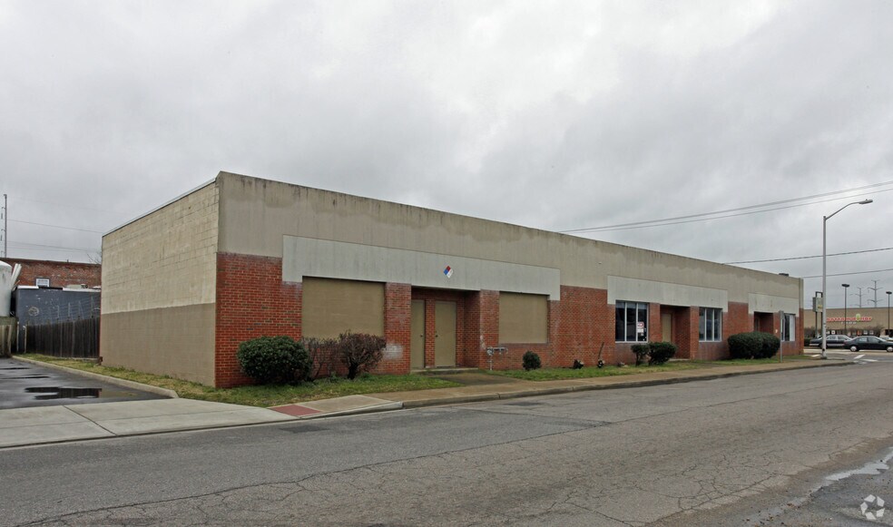 More Photos Of 727-735 W 25th St, Norfolk Auto Repair For Sale