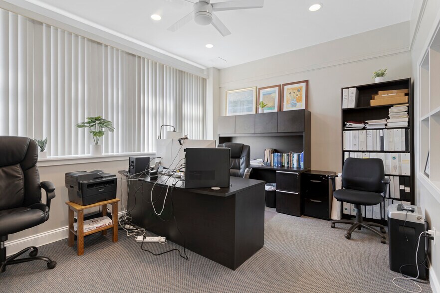 More Photos Of 101 N Providence Rd, Wallingford Office For Sale