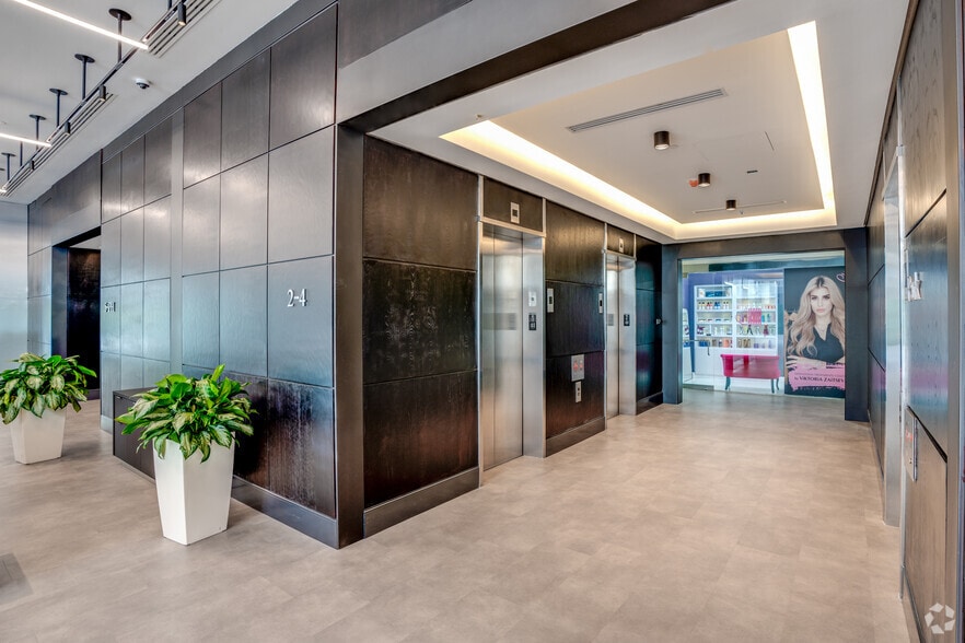 More Photos Of 777 Brickell Ave, Miami Coworking Space