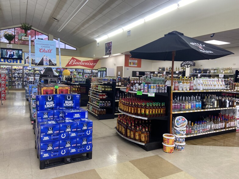 More Photos Of 2108 IFCU Way, Lafayette Storefront For Lease