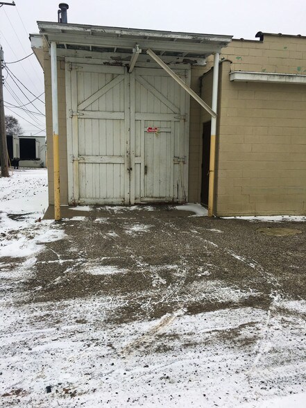 More Photos Of 2632 Park St, Muskegon Heights Warehouse For Sale
