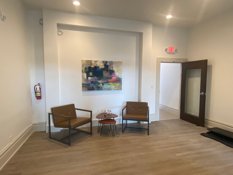 More Photos Of 1718 7th Ave E, Tampa Loft Creative Space For Lease