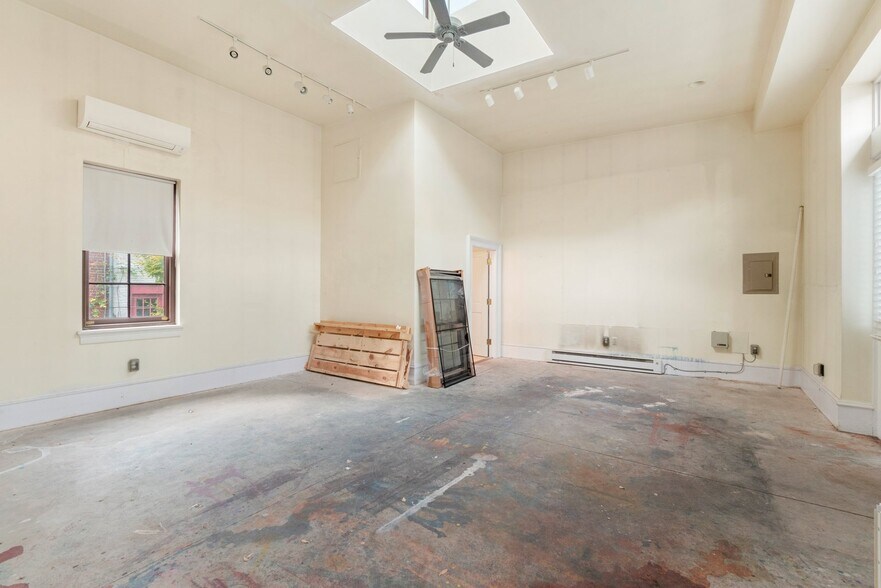 More Photos Of 3355 Keswick Rd, Baltimore Loft Creative Space For Sale