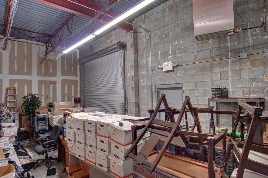 More Photos Of 5105 Old Ellis Pt, Roswell Office For Lease