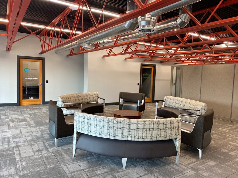 More Photos Of 150 3rd St SW, Winter Haven Office For Lease