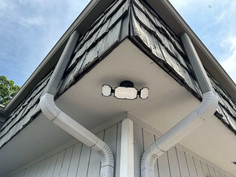 More Photos Of 4607 Charlotte Hwy, Clover Office For Lease