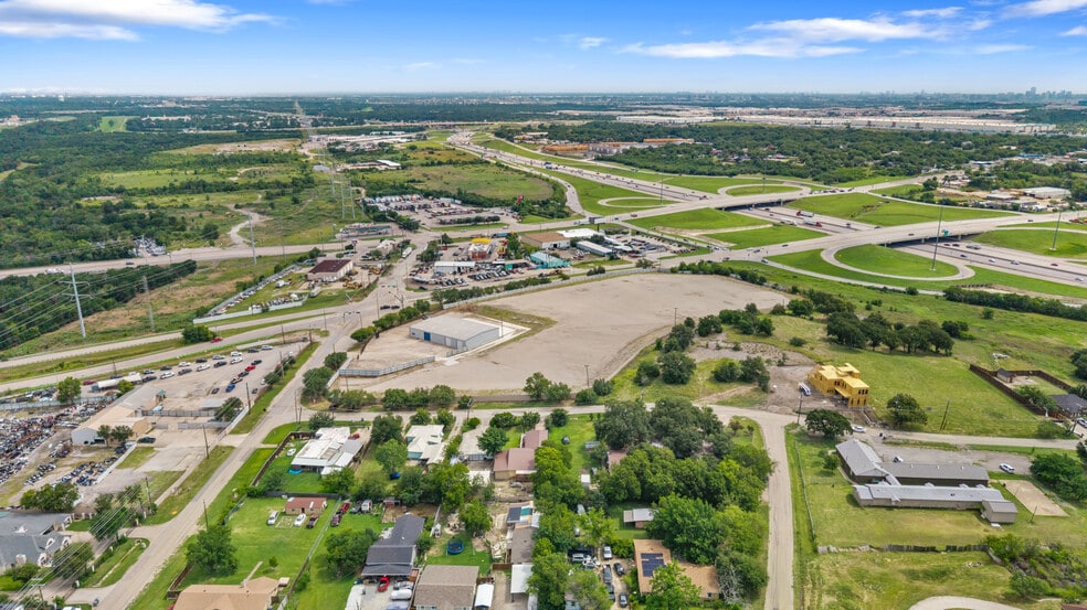 More Photos Of 5956 W Jefferson Blvd, Dallas Distribution For Lease