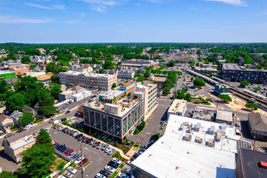 More Photos Of 166 Monmouth St, Red Bank Storefront Retail Residential For Lease