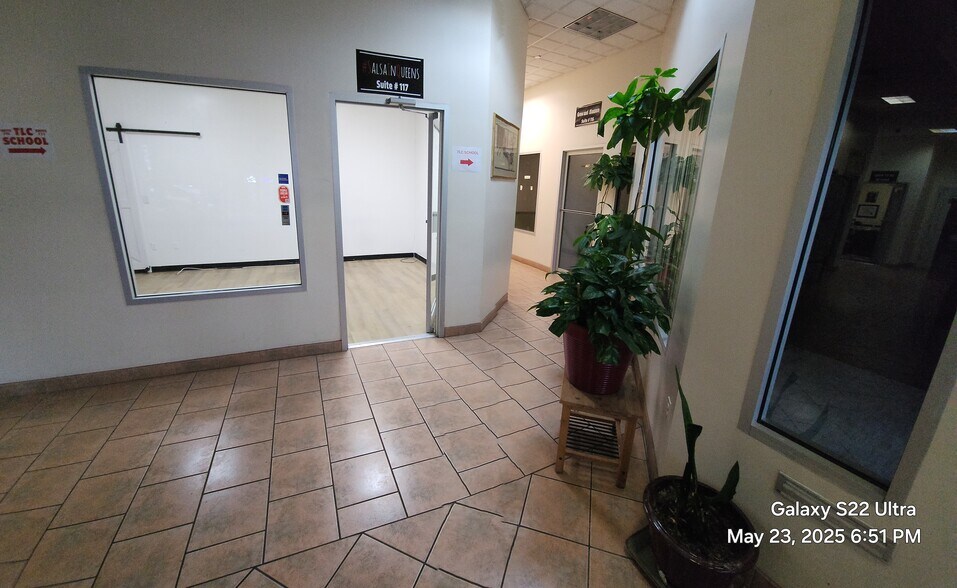 More Photos Of 34-31 Steinway Street, Astoria Office For Sale