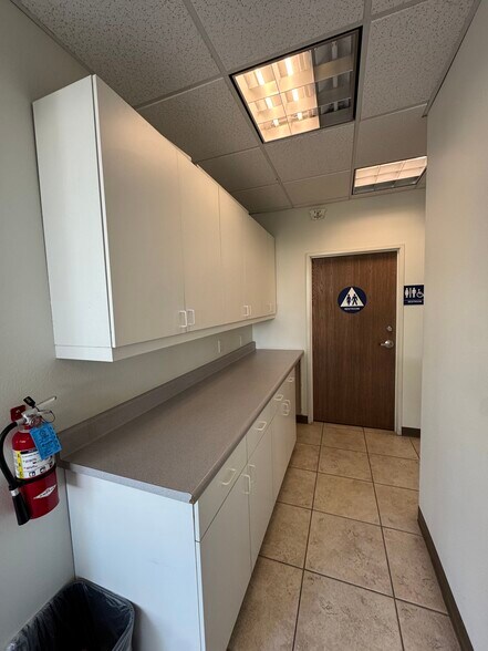 More Photos Of 2300 Knoll Dr, Ventura Manufacturing For Lease