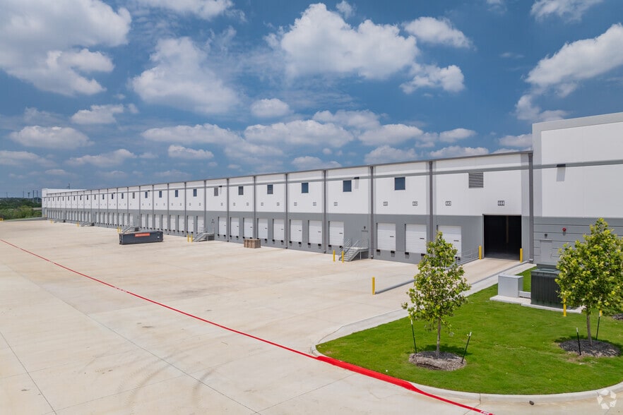 More Photos Of West Avenue and Wurzbach Parkway, San Antonio Unknown For Lease