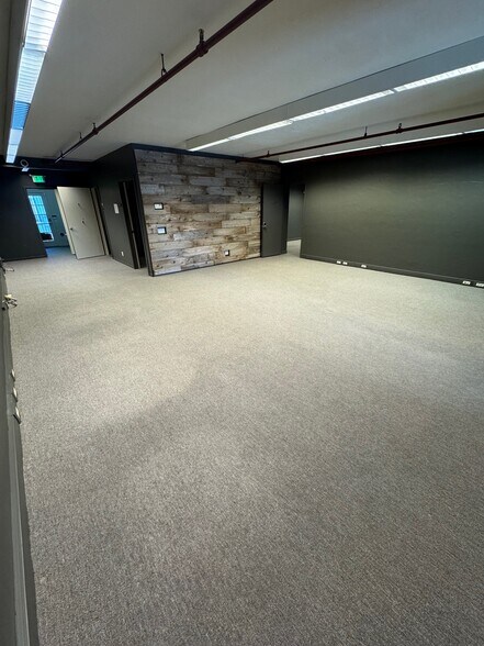 More Photos Of 637 Main St, Half Moon Bay Office For Lease