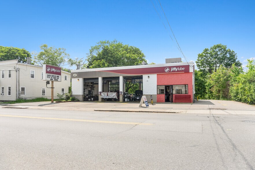More Photos Of 60 E Main St, Milford Auto Repair For Sale