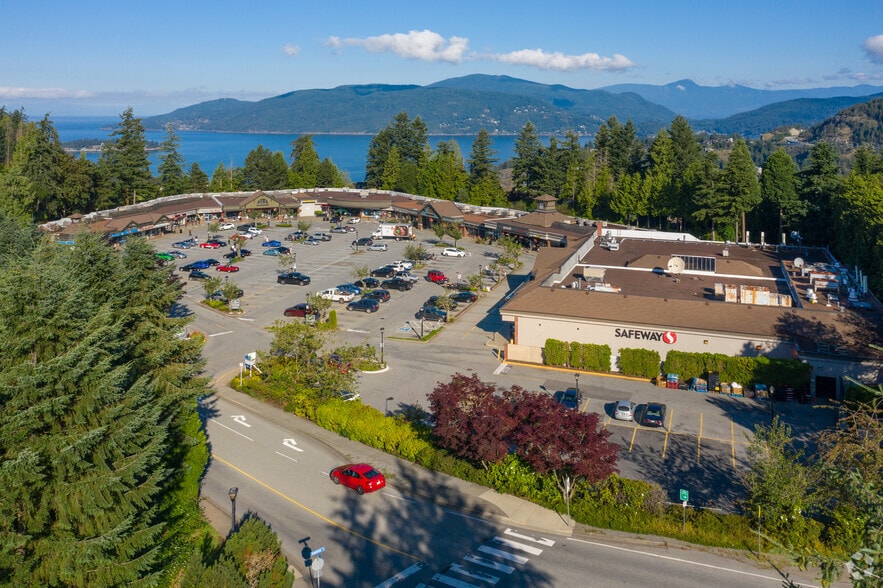 Primary Photo Of 5303-5385 Headland Dr, West Vancouver Storefront For Lease