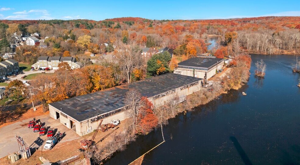 More Photos Of 137 Providence St, Putnam Warehouse For Sale
