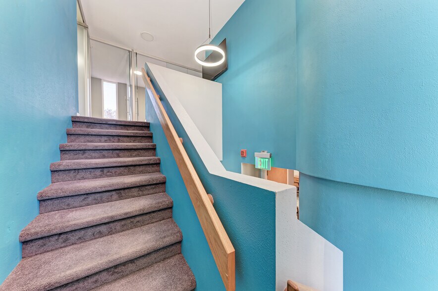 More Photos Of 1771 Manatee Ave W, Bradenton Loft Creative Space For Lease