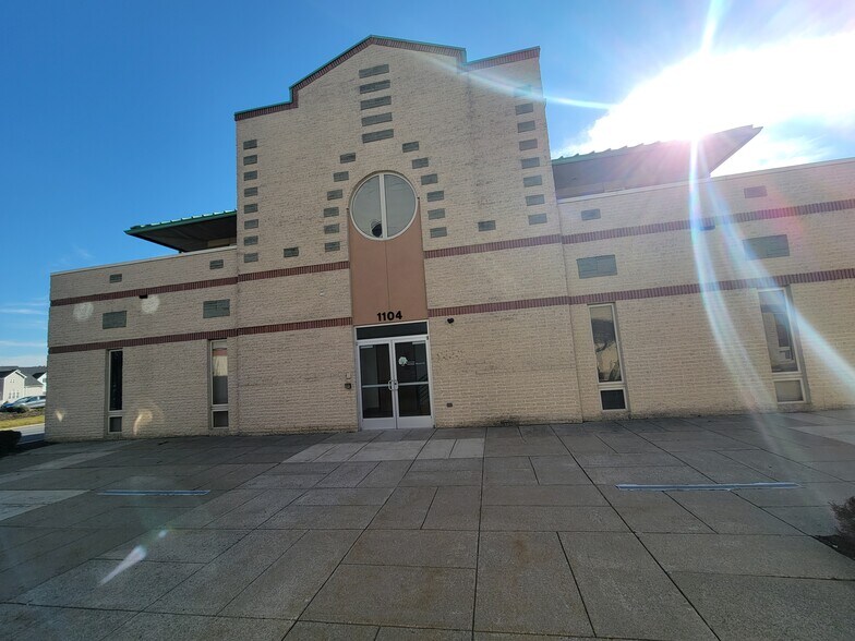 More Photos Of 1104 Van Buren Rd, Easton Medical For Lease