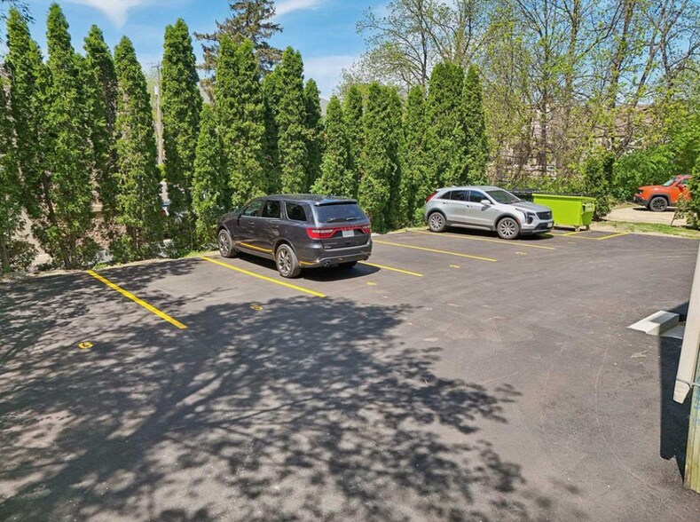 More Photos Of 108 N Main St, Edgerton Apartments For Sale