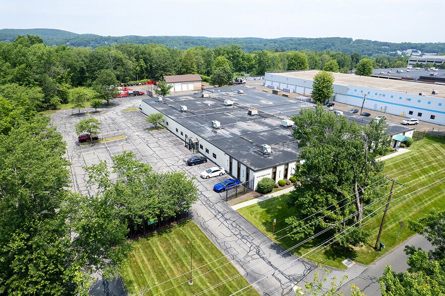 More Photos Of 55 Old Ridgebury Rd, Danbury Research And Development For Lease