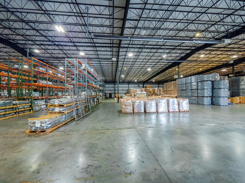 More Photos Of 700 Dalen Ln, Knoxville Distribution For Lease