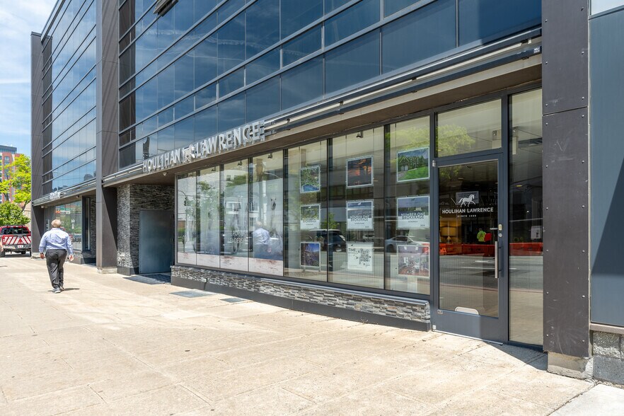 More Photos Of 235-237 Mamaroneck Ave, White Plains Office For Lease