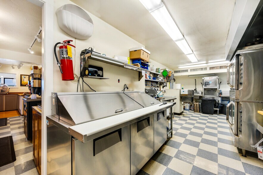 More Photos Of 4113 Main St, Fish Creek Storefront Retail Residential For Sale