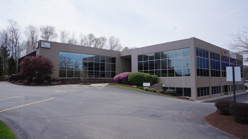 Primary Photo Of 1275 Wampanoag Trl, East Providence Office For Lease
