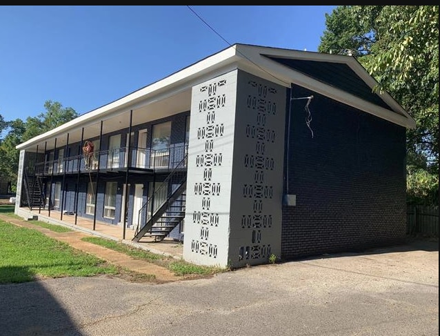 Primary Photo Of 4010 Summer Ave, Memphis Apartments For Sale
