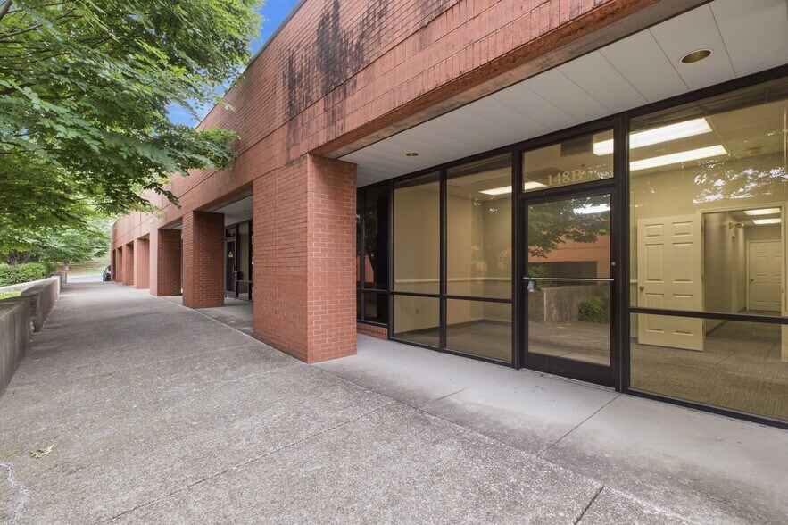 More Photos Of 104-176 Cude Ln, Madison Medical For Lease