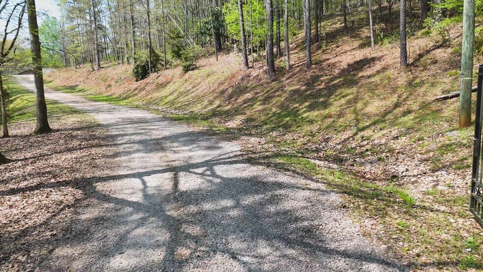 Primary Photo Of 1351 New Franklin Rd, Lagrange Lodge Meeting Hall For Sale