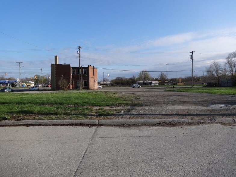 More Photos Of 27341-27377 Michigan Ave, Inkster Land For Lease