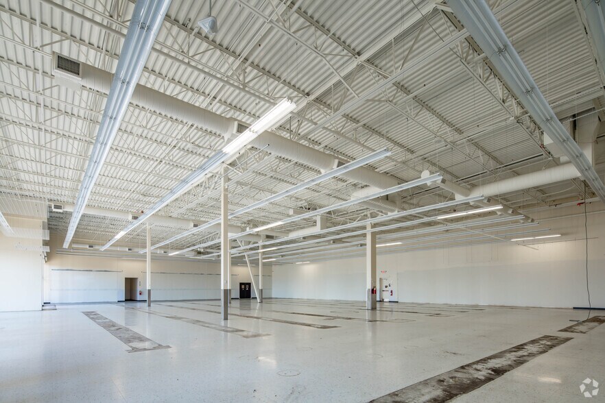 More Photos Of 50355-50551 Vergote Dr, Chesterfield Unknown For Lease