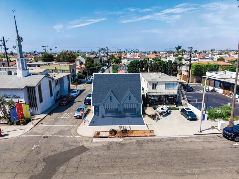 More Photos Of 5870 E Naples Plz, Long Beach Storefront For Lease