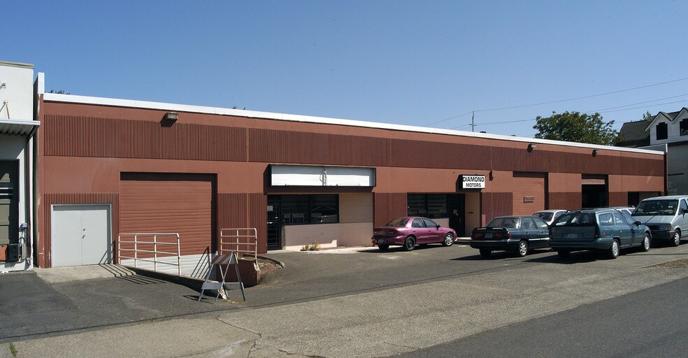 More Photos Of 45-57 NE Hancock St, Portland Light Manufacturing For Lease