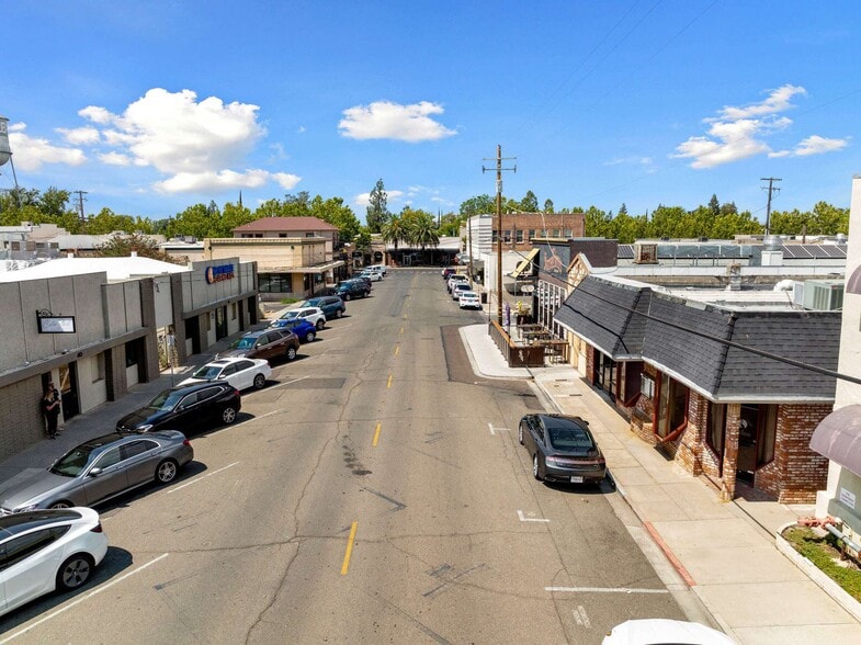 More Photos Of 409 Center St, Yuba City Storefront Retail Office For Lease