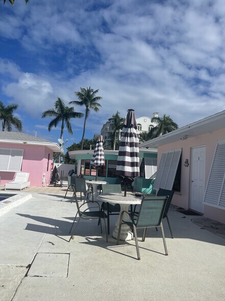 More Photos Of 100 Sandal Ln, Palm Beach Shores Apartments For Sale