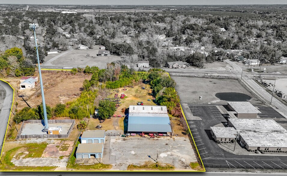 More Photos Of 1204 Dothan Rd, Bainbridge Flex For Lease