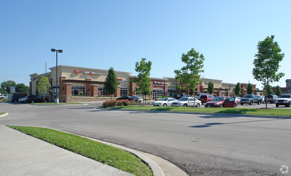 More Photos Of 11601 E 40 Hwy, Kansas City Unknown For Lease