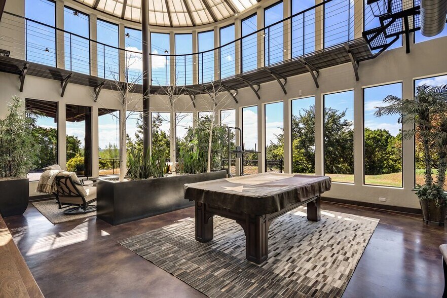 More Photos Of 610 Crystal Creek Dr, Austin Specialty For Sale