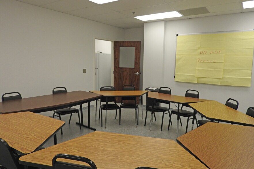 More Photos Of 3330 W 177th St, Hazel Crest Medical For Sale