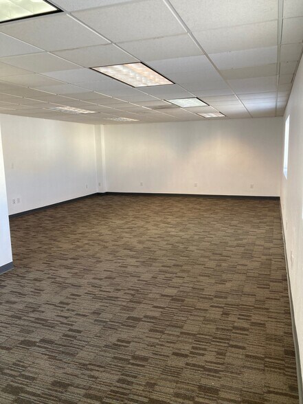 More Photos Of 2196 American Ave, Hayward Warehouse For Lease