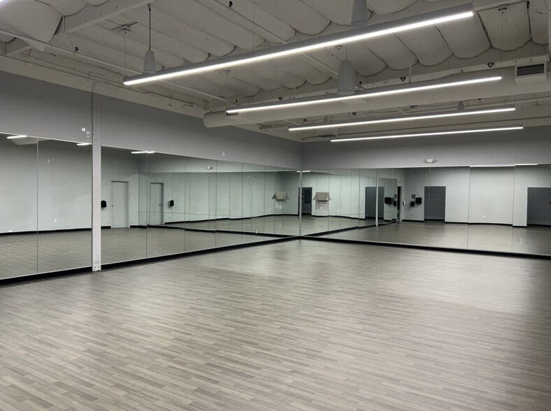 More Photos Of 90 Casa Grande Rd, Petaluma Freestanding For Lease