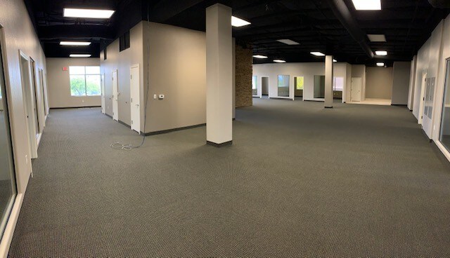 More Photos Of 2306 Pama Ln, Las Vegas Office Residential For Lease