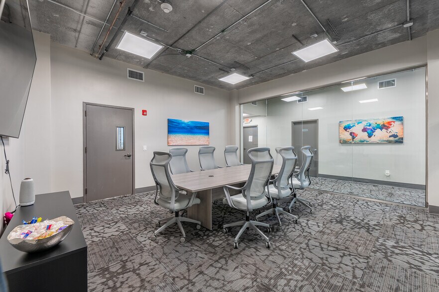 More Photos Of 2081 SE Ocean Blvd, Stuart Office For Sale