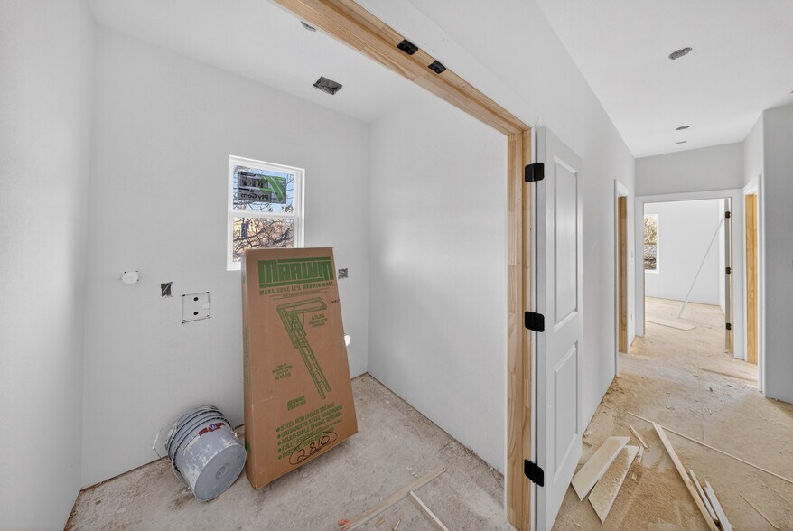 More Photos Of 525 Dakota St, San Antonio Multifamily For Sale
