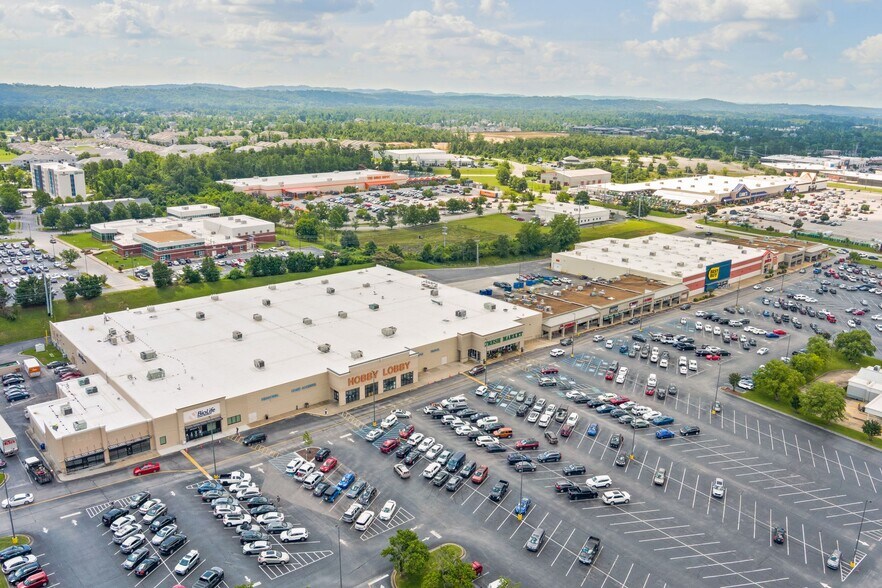 More Photos Of 2288 Gunbarrel Rd, Chattanooga Unknown For Lease