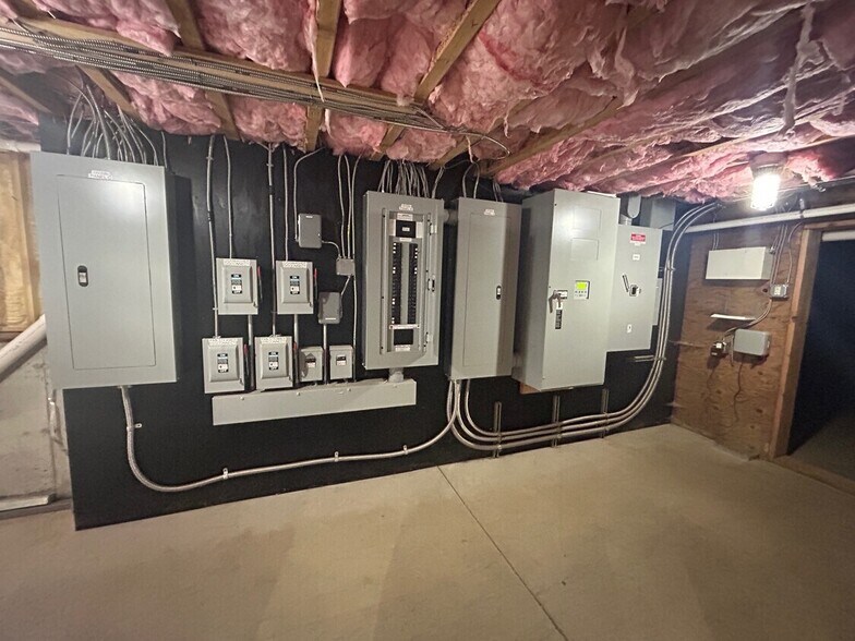 More Photos Of 244 Amesbury Rd, Kensington General Retail For Sale