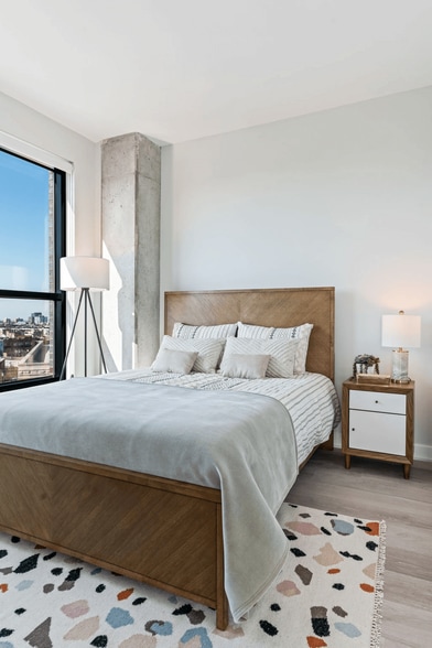 More Photos Of 730 N Milwaukee Ave, Chicago Apartments For Lease