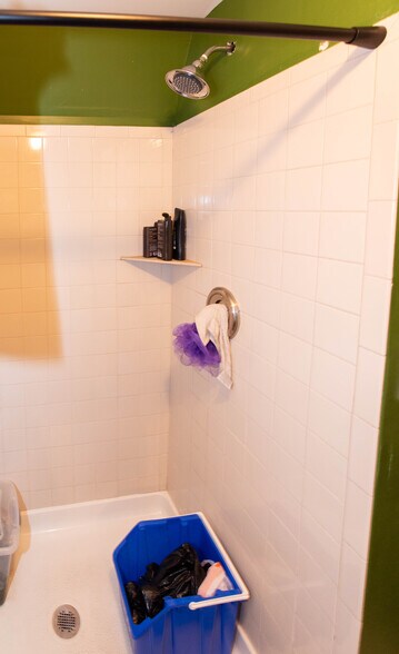 More Photos Of 405 N Paca St, Baltimore Storefront Retail Office For Sale