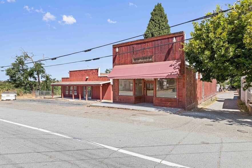 More Photos Of 30025 Yosemite Blvd, La Grange General Retail For Sale